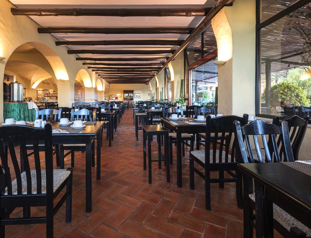 https://golftravelpeople.agiledigitalsolutions.co.uk/wp-content/uploads/2019/11/Dom-Pedro-Marina-Vilamoura-Restaurants-Bars-16.jpg