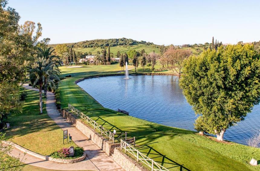 https://golftravelpeople.agiledigitalsolutions.co.uk/wp-content/uploads/2019/11/El-Paraiso-Golf-Club-Estepona19.jpg