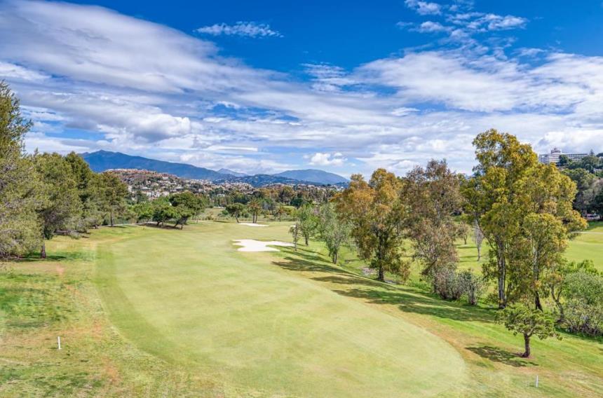 https://golftravelpeople.agiledigitalsolutions.co.uk/wp-content/uploads/2019/11/El-Paraiso-Golf-Club-Estepona31.jpg