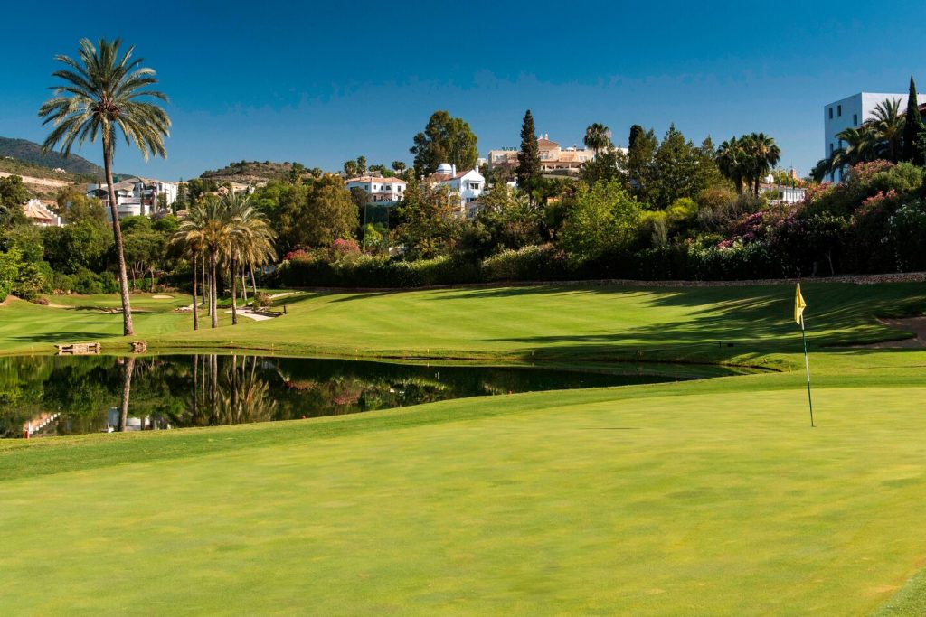 https://golftravelpeople.agiledigitalsolutions.co.uk/wp-content/uploads/2019/11/La-Quinta-Golf-and-Country-Club-3-1024x683.jpg
