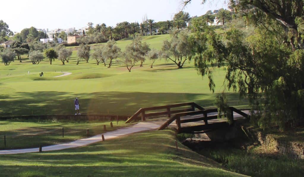 https://golftravelpeople.agiledigitalsolutions.co.uk/wp-content/uploads/2019/11/Los-Naranjos-Golf-Club-Marbella-10-1024x597.jpg