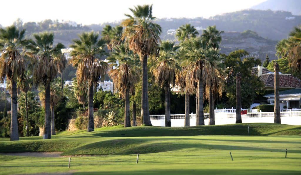 https://golftravelpeople.agiledigitalsolutions.co.uk/wp-content/uploads/2019/11/Los-Naranjos-Golf-Club-Marbella-18-1024x597.jpg