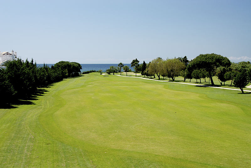 https://golftravelpeople.agiledigitalsolutions.co.uk/wp-content/uploads/2019/11/Rio-Real-Golf-Club-Marbella-46.jpg