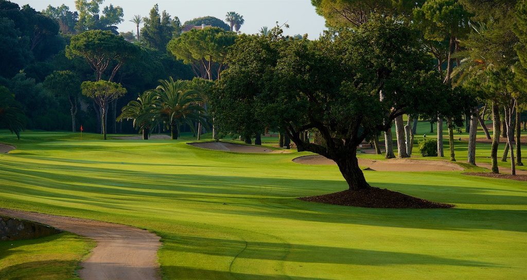 https://golftravelpeople.agiledigitalsolutions.co.uk/wp-content/uploads/2019/11/Rio-Real-Golf-Club-Marbella-99-1024x544.jpg