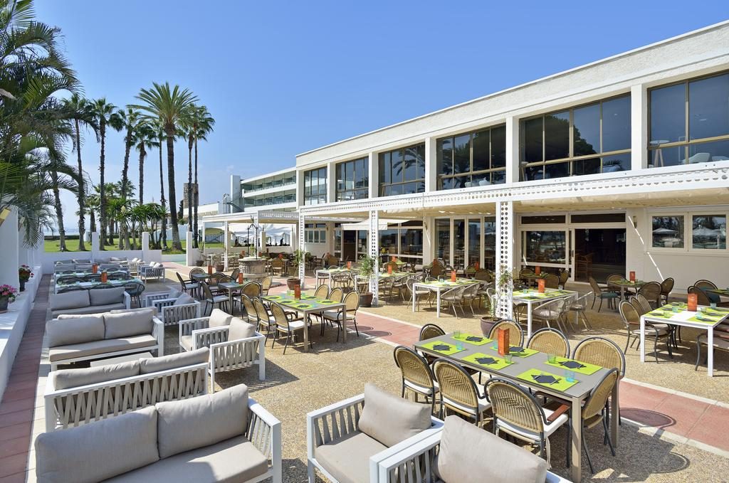 https://golftravelpeople.agiledigitalsolutions.co.uk/wp-content/uploads/2019/12/Sol-Marbella-Estepona-Atalaya-Park-Bars-Restaurants-2-1024x679.jpg