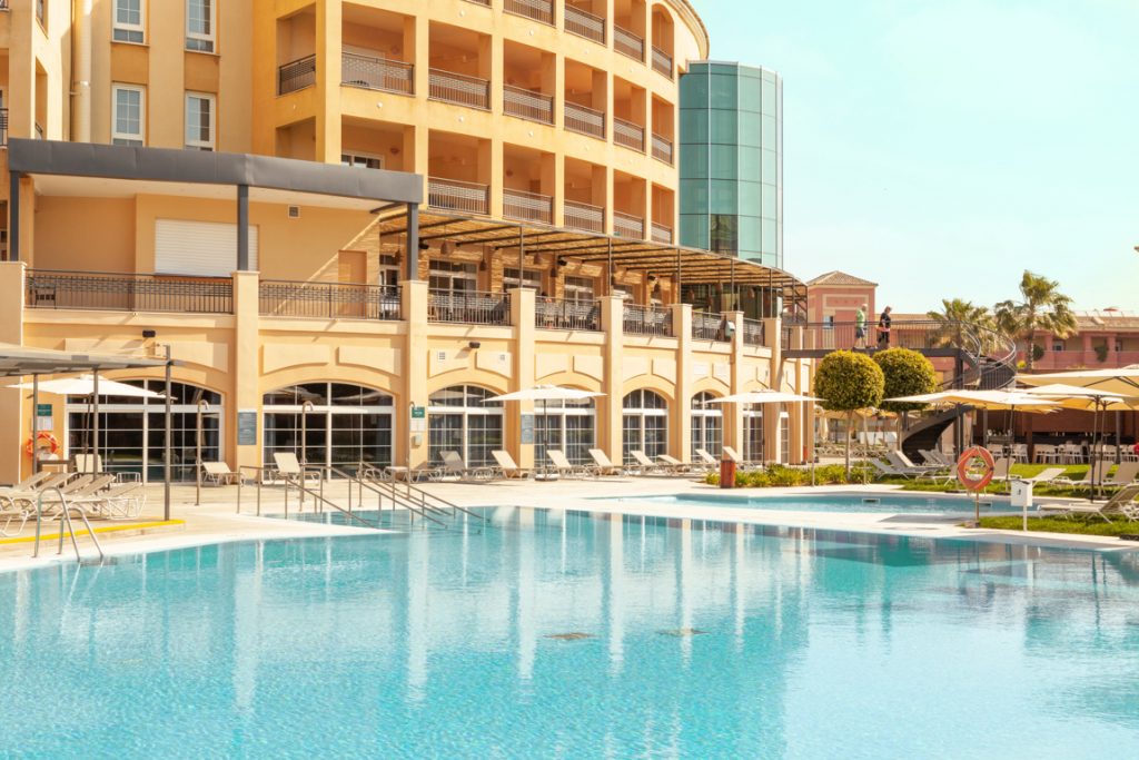 https://golftravelpeople.agiledigitalsolutions.co.uk/wp-content/uploads/2019/12/THE-RESIDENCES-ISLANTILLA-APARTMENTS-swimming-pools-spa-gym-gardens-13-1024x683.jpg