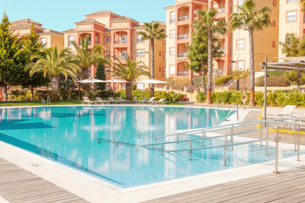 https://golftravelpeople.agiledigitalsolutions.co.uk/wp-content/uploads/2019/12/THE-RESIDENCES-ISLANTILLA-APARTMENTS-swimming-pools-spa-gym-gardens-9-1024x683.jpg