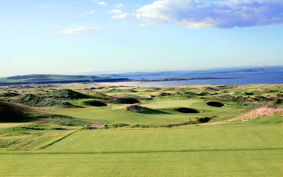 https://golftravelpeople.agiledigitalsolutions.co.uk/wp-content/uploads/2020/07/Dumbarnie-Links-Golf-Course-7.jpg