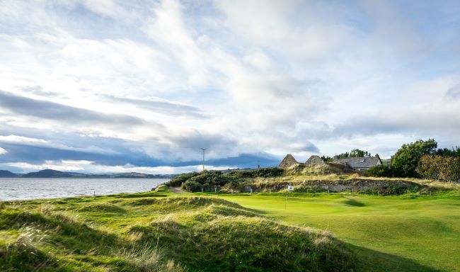 https://golftravelpeople.agiledigitalsolutions.co.uk/wp-content/uploads/2020/07/Golf-Holidays-in-Scotland-3.jpg
