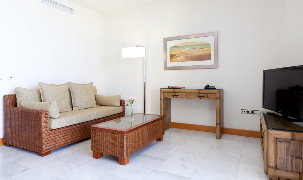 https://golftravelpeople.agiledigitalsolutions.co.uk/wp-content/uploads/2020/09/Hotel-Suite-Villa-Maria-Costa-Adeje-Tenerife-1-bedroom-villas-4-1024x609.jpg