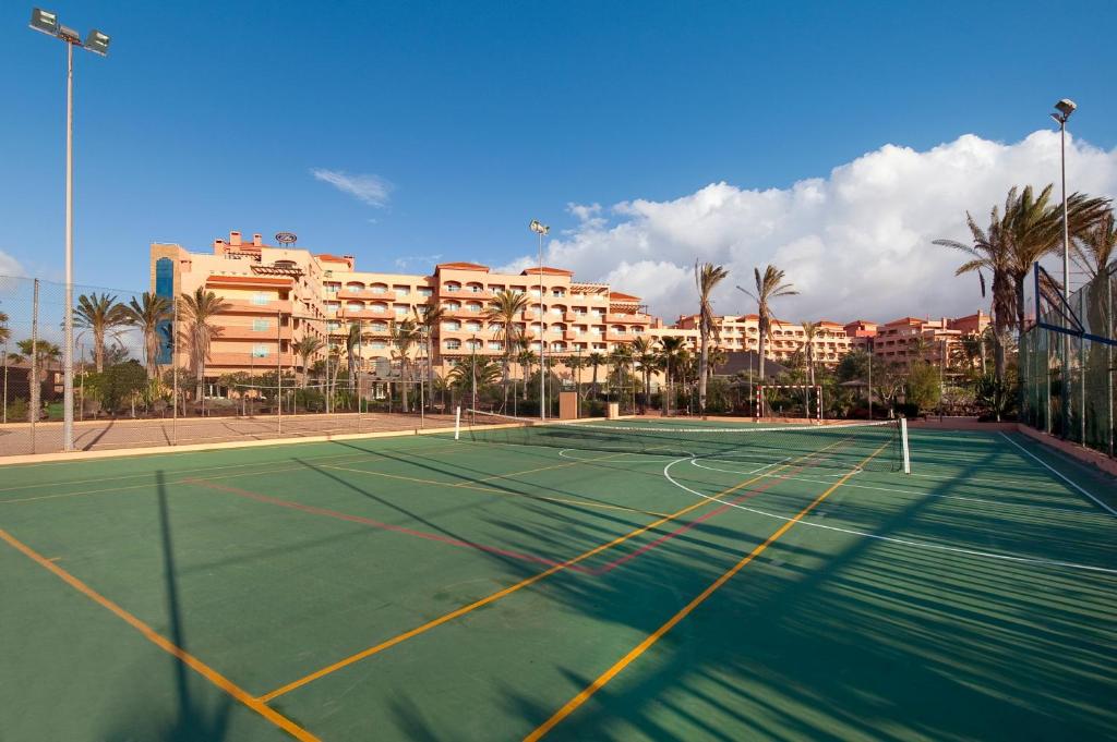 https://golftravelpeople.agiledigitalsolutions.co.uk/wp-content/uploads/2020/11/Elba-Sara-Beach-Golf-Resort-Fuerteventura-Swimming-Pools-and-Leisure-Facilities-5.jpg