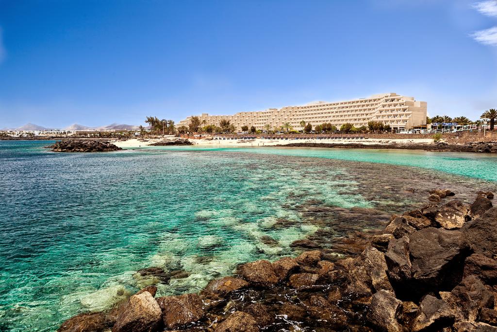 https://golftravelpeople.agiledigitalsolutions.co.uk/wp-content/uploads/2020/11/Grand-Teguise-Playa-Hotel-Lanzarote-2.jpg
