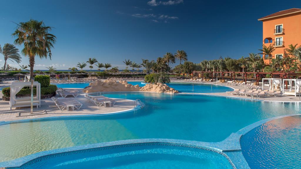 https://golftravelpeople.agiledigitalsolutions.co.uk/wp-content/uploads/2020/11/Sheraton-Fuerteventura-Golf-Spa-Resort-Swimming-Pools-Leisure-Facilities-10.jpg