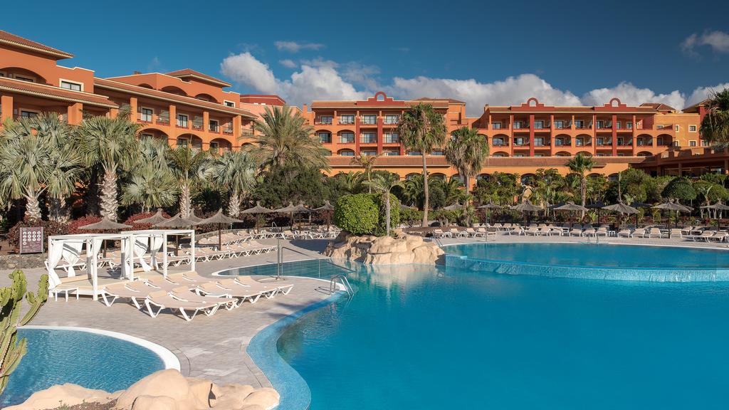https://golftravelpeople.agiledigitalsolutions.co.uk/wp-content/uploads/2020/11/Sheraton-Fuerteventura-Golf-Spa-Resort-Swimming-Pools-Leisure-Facilities-7.jpg