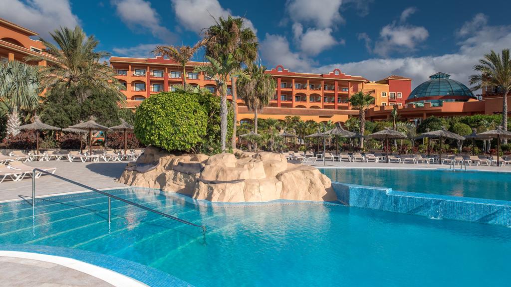https://golftravelpeople.agiledigitalsolutions.co.uk/wp-content/uploads/2020/11/Sheraton-Fuerteventura-Golf-Spa-Resort-Swimming-Pools-Leisure-Facilities-9.jpg