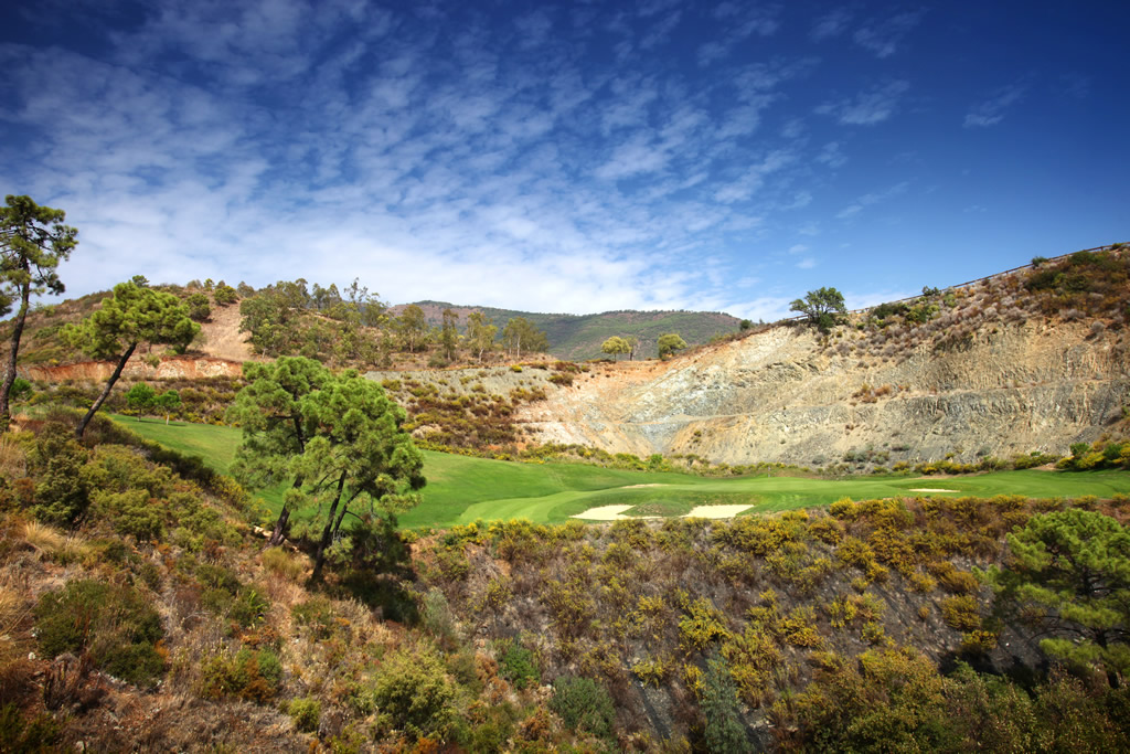 https://golftravelpeople.agiledigitalsolutions.co.uk/wp-content/uploads/2022/12/La-Zagaleta-Golf-Club-New-Course-Malaga-Spain-5.jpg