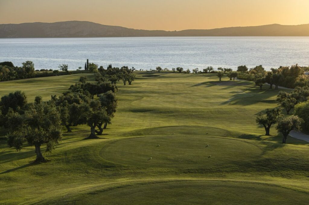 https://golftravelpeople.agiledigitalsolutions.co.uk/wp-content/uploads/2023/02/Costa-Navarino-Golf-The-Bay-Course-13-1024x680.jpg