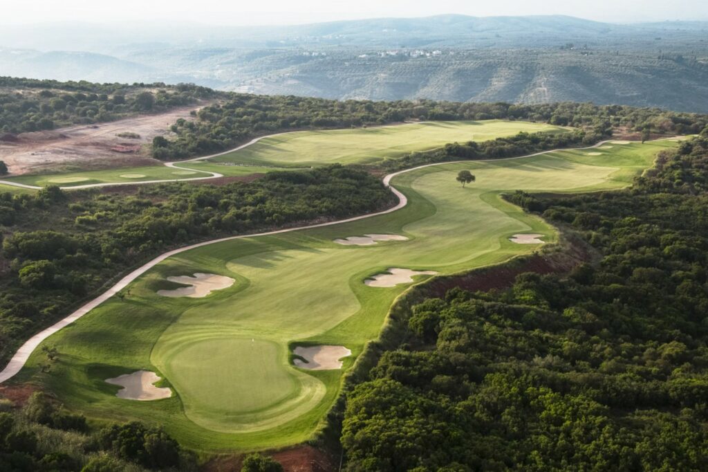 https://golftravelpeople.agiledigitalsolutions.co.uk/wp-content/uploads/2023/02/The-Hills-Course-at-Costa-Navarino-Greece-9-1024x682.jpg