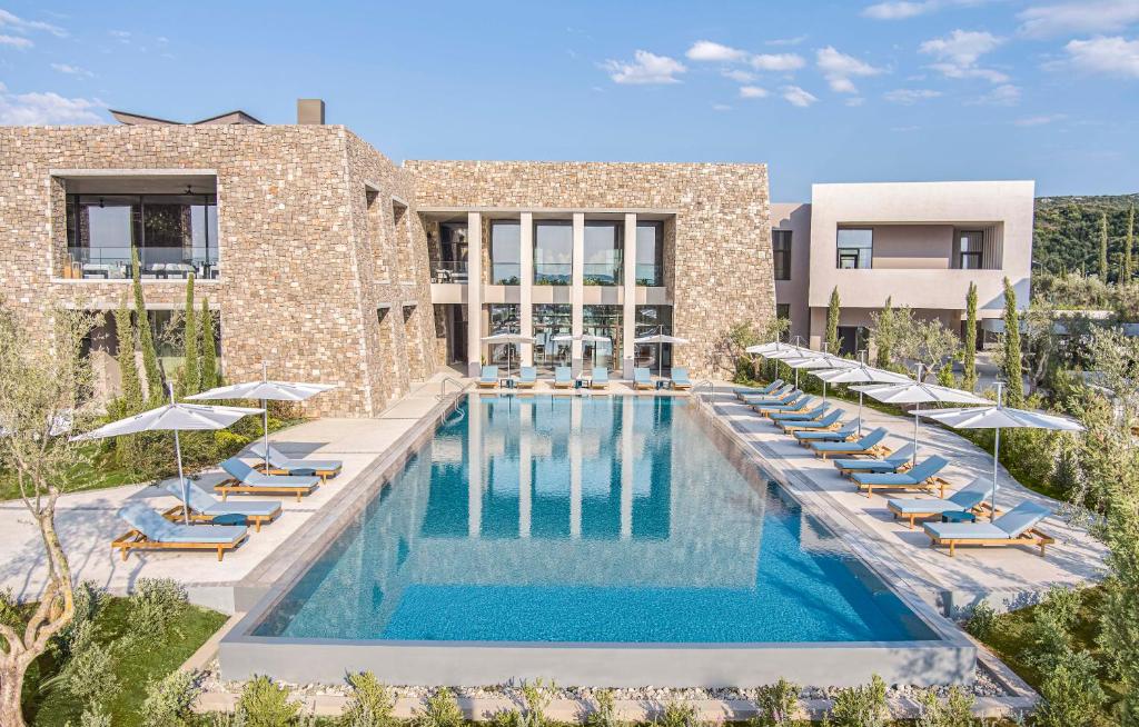 https://golftravelpeople.agiledigitalsolutions.co.uk/wp-content/uploads/2023/02/W-Costa-Navarino-Greece-Swimming-Pools-Leisure-Facilities-6.jpg