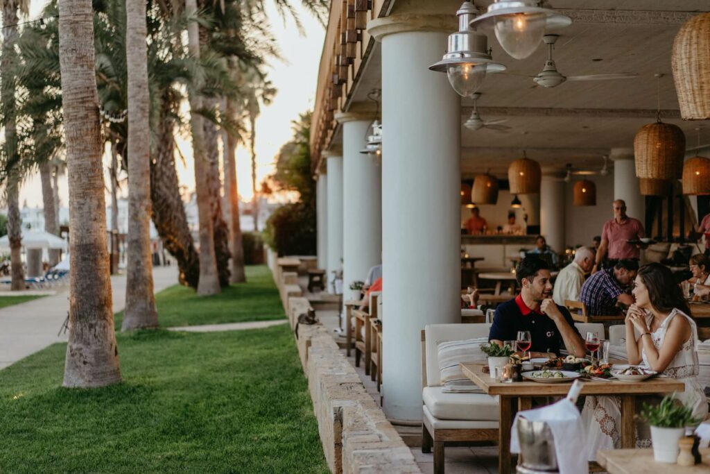 https://golftravelpeople.agiledigitalsolutions.co.uk/wp-content/uploads/2023/07/Annabelle-Hotel-Paphos-Cyprus-Restaurants-and-Bars-2-1024x683.jpg