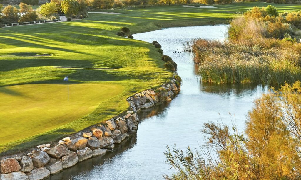 https://golftravelpeople.agiledigitalsolutions.co.uk/wp-content/uploads/2023/07/Infinitum-Lakes-Golf-Course-Costa-Daurada-1-1024x614.jpg