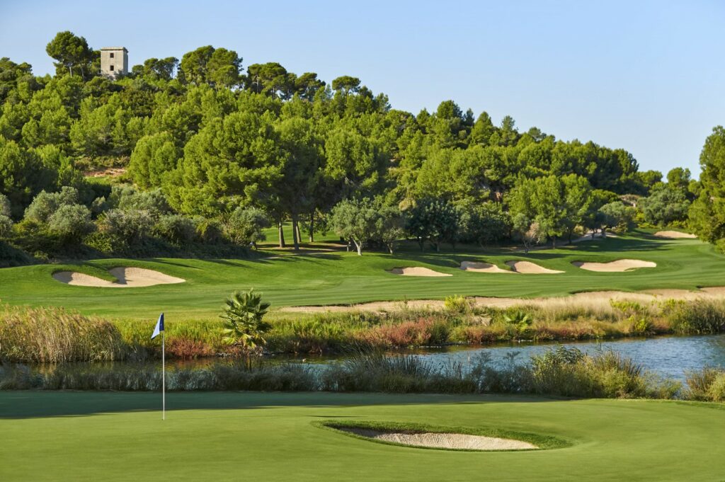 https://golftravelpeople.agiledigitalsolutions.co.uk/wp-content/uploads/2023/07/Infinitum-Ruins-Golf-Course-Costa-Daurada-10-1024x681.jpg