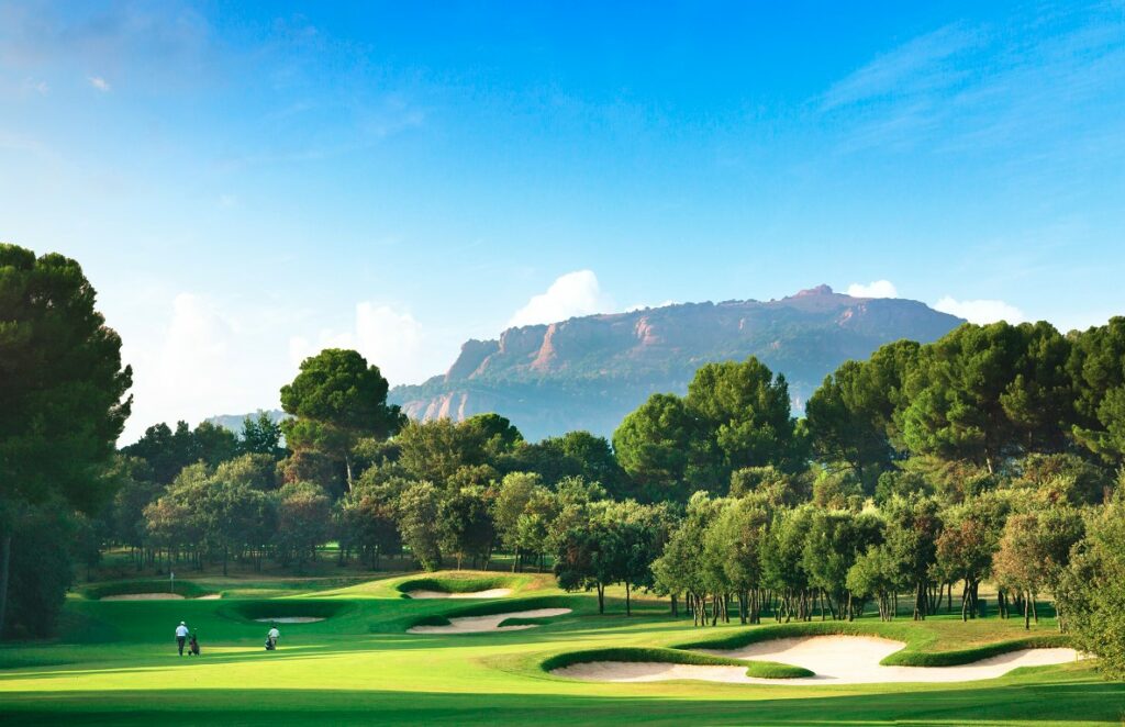 https://golftravelpeople.agiledigitalsolutions.co.uk/wp-content/uploads/2023/07/Real-Club-de-Golf-el-Prat-Barcelona-9-1024x662.jpg