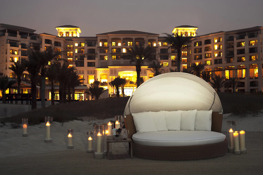 https://golftravelpeople.agiledigitalsolutions.co.uk/wp-content/uploads/2023/07/The-St.-Regis-Saadiyat-Island-Resort-Abu-Dhabi-21.jpg