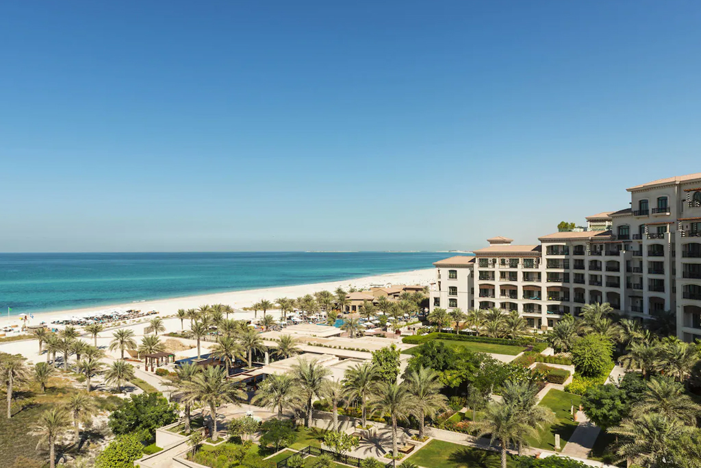 https://golftravelpeople.agiledigitalsolutions.co.uk/wp-content/uploads/2023/07/The-St.-Regis-Saadiyat-Island-Resort-Abu-Dhabi-5.jpg