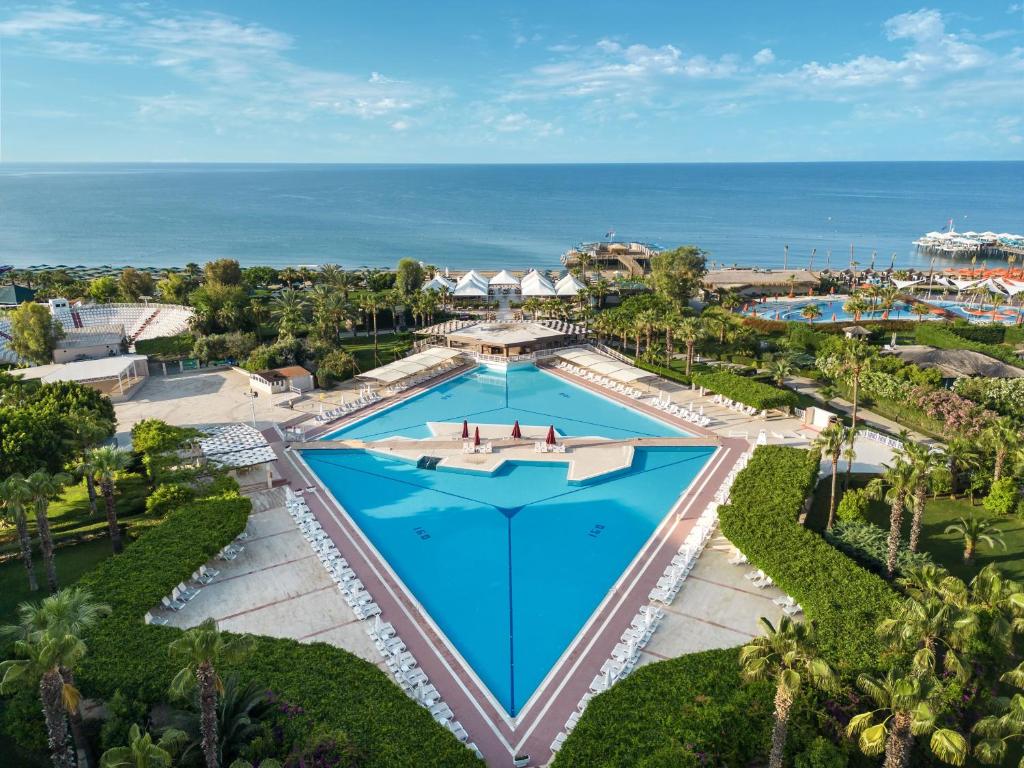https://golftravelpeople.agiledigitalsolutions.co.uk/wp-content/uploads/2024/09/Kaya-Belek-Hotel-Swimming-Pools-and-Leisure-Facilities-2.jpg